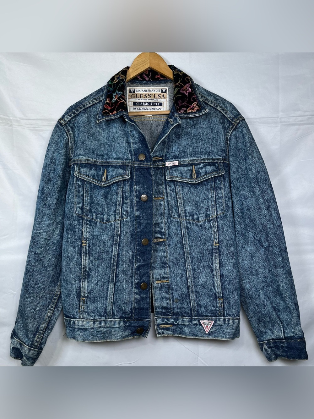 Vintage 90's Guess Georges Marciano Women’s Acid Wash Trucker Jean Jacket sz S